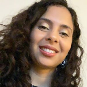 Meet your Posher, Elisa